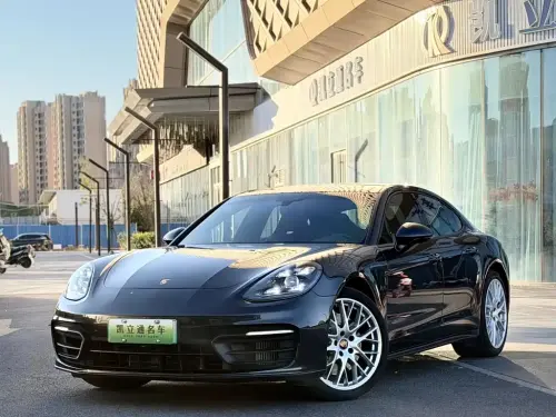 Porsche Panamera, 2022