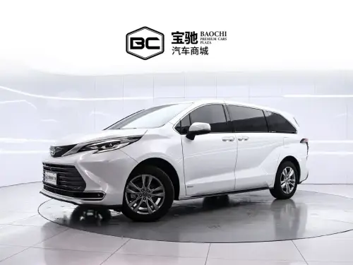 Toyota Sienna, 2025