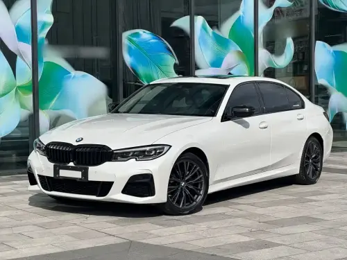 BMW 3-Series, 2022
