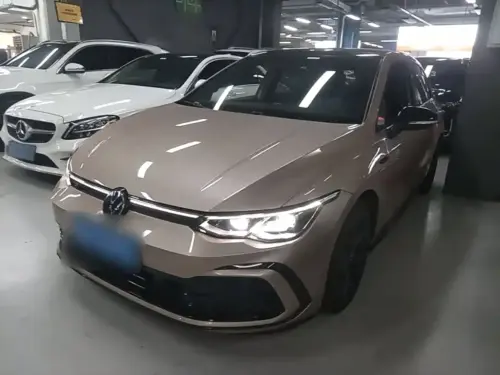 Volkswagen Golf, 2022