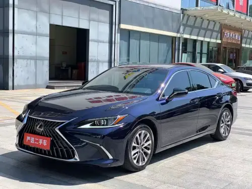 Lexus ES, 2024