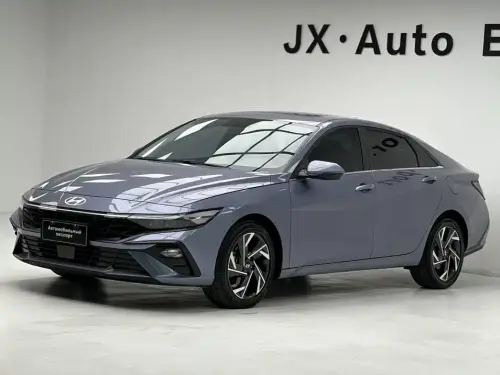 Hyundai Elantra, 2023