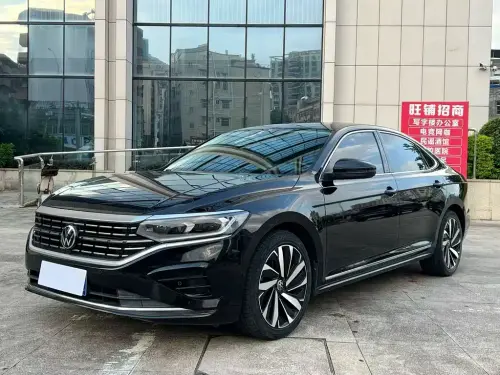 Volkswagen Passat, 2022