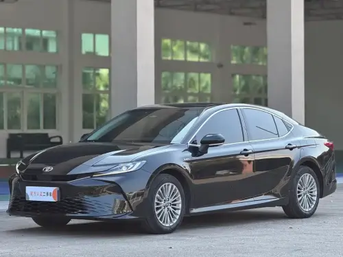 Toyota Camry, 2025