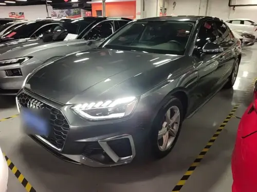 Audi A4, 2021