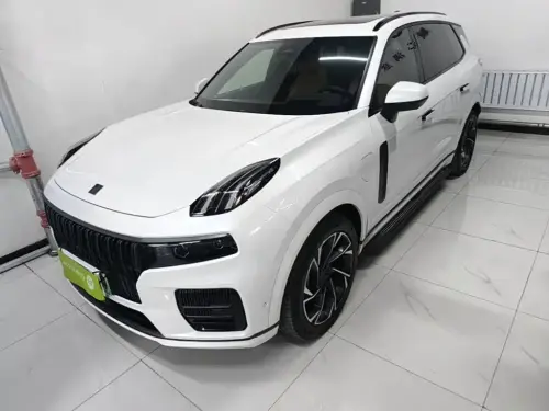 Lynk & Co 09, 2022