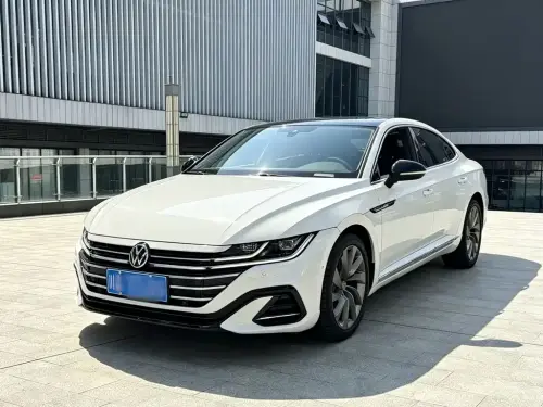Volkswagen CC, 2024