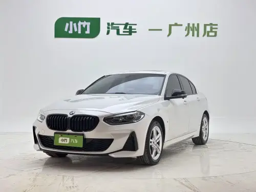 BMW 1-Series, 2022
