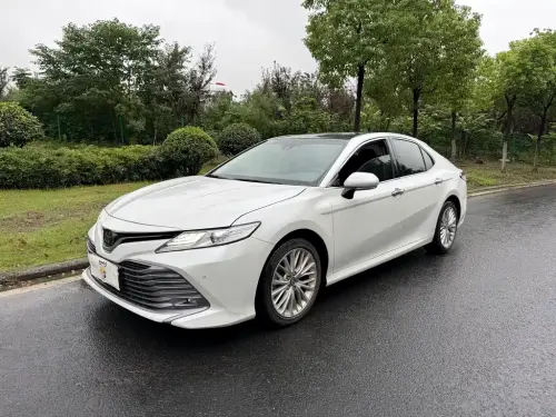 Toyota Camry, 2020