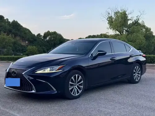 Lexus ES, 2020