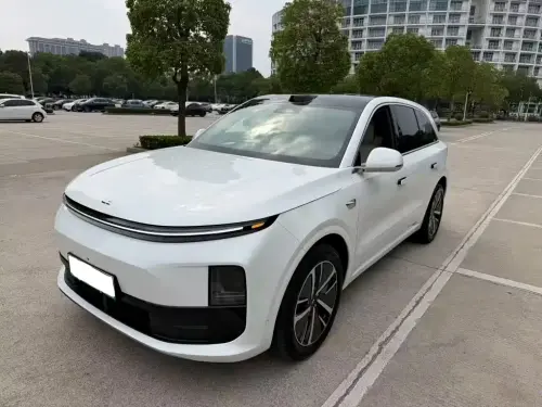 Li Auto L6, 2025