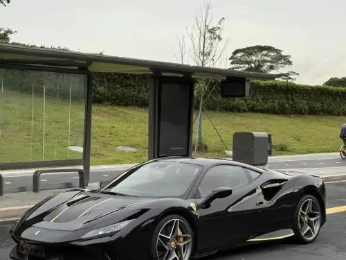 Ferrari F8, 2020