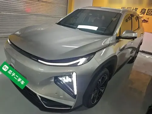 Geely L7, 2025