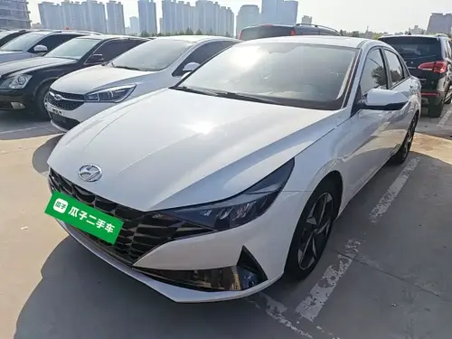 Hyundai Elantra, 2021