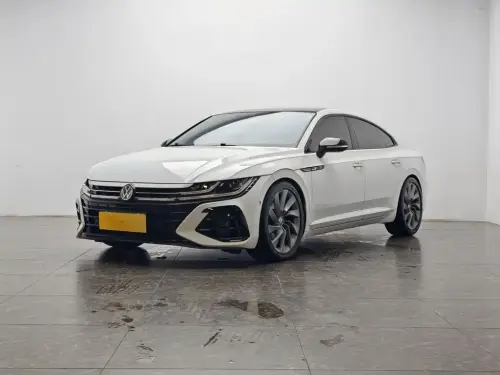 Volkswagen CC, 2024