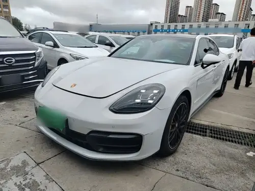 Porsche Panamera, 2022