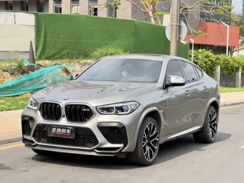 BMW X6M, 2021