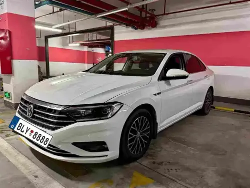 Volkswagen Sagitar, 2020