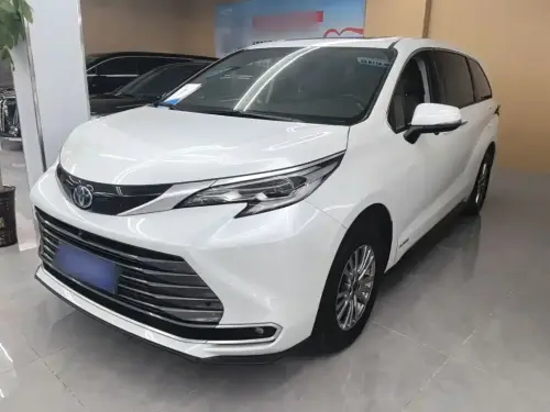 Toyota Sienna, 2022