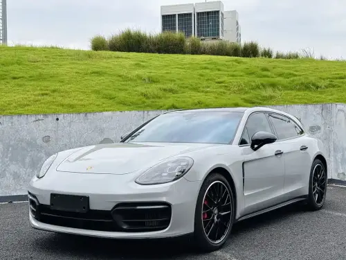 Porsche Panamera, 2022