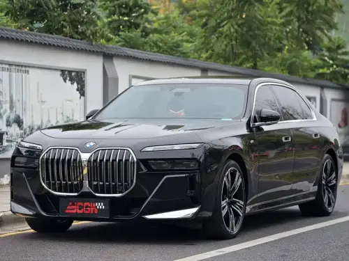 BMW 7-Series, 2023