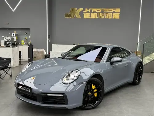 Porsche 911, 2023