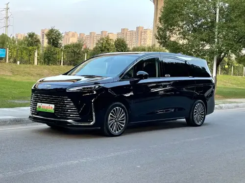 Buick GL8, 2025