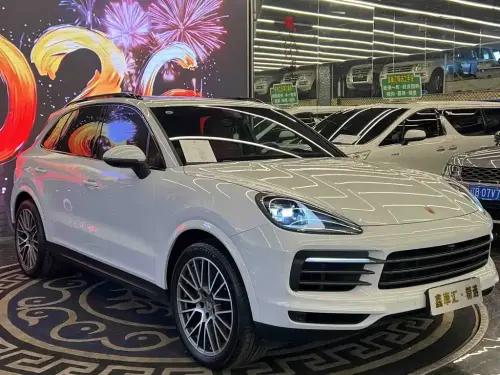 Porsche Cayenne, 2023