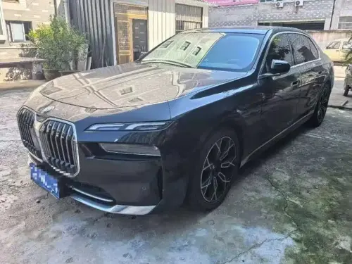 BMW 7-Series, 2023