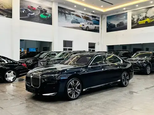 BMW 7-Series, 2025