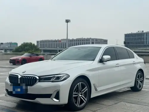 BMW 5-Series, 2021