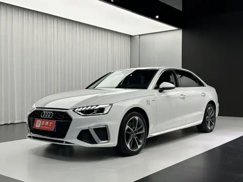 Audi A4, 2022