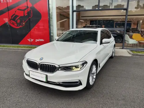 BMW 5-Series, 2019