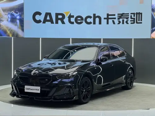 BMW 5-Series, 2025