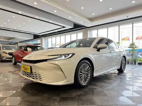 Toyota Camry, 2025