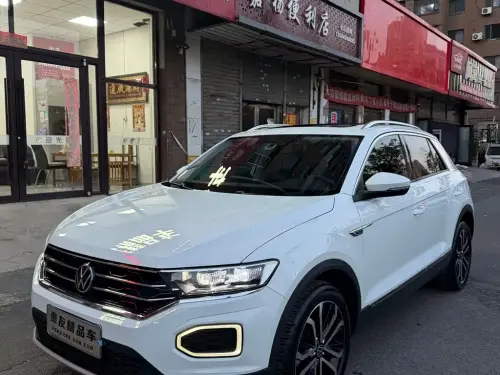 Volkswagen T-Roc, 2022