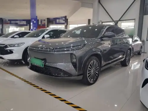 Dongfeng L8, 2025
