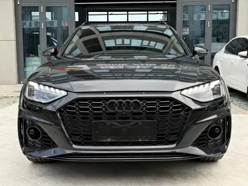 Audi A4, 2021