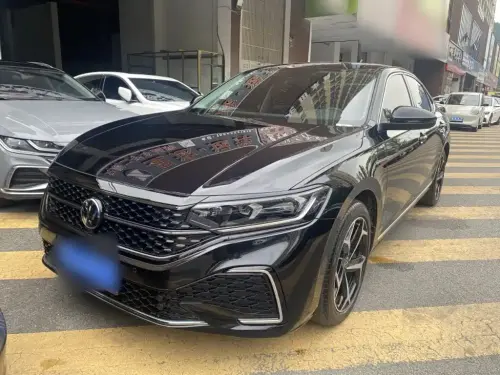 Volkswagen Passat, 2024
