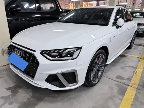 Audi A4, 2021