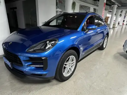 Porsche Macan, 2021