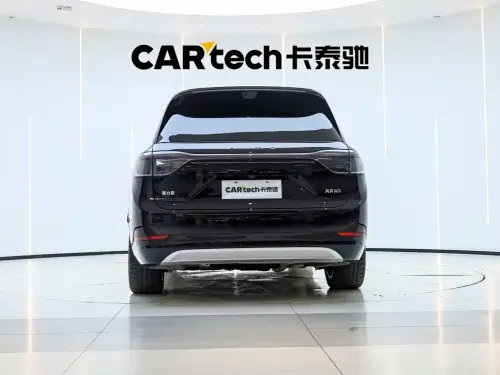 AITO M9, 2025
