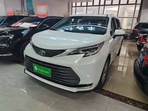 Toyota Sienna, 2024