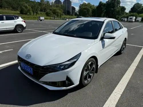 Hyundai Elantra, 2023