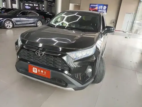 Toyota RAV4, 2023
