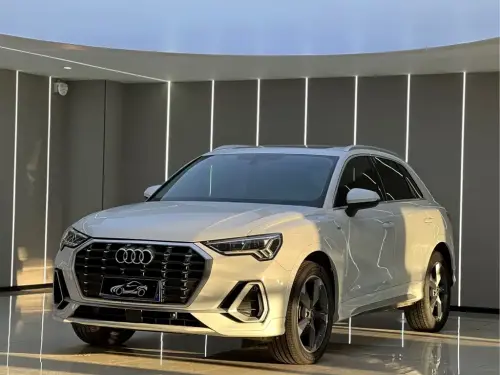Audi Q3, 2022
