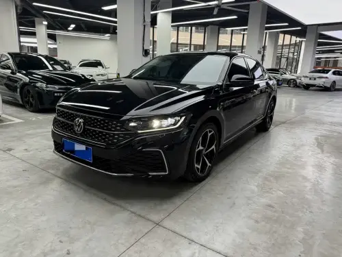 Volkswagen Passat, 2024