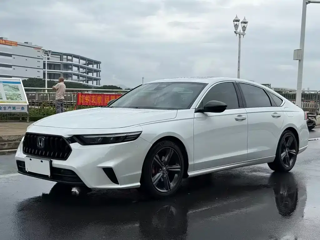 Honda 英仕派, 2023