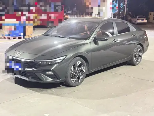 Hyundai Elantra, 2024