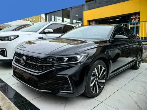 Volkswagen Passat, 2022